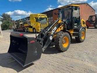 JCB 409