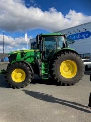 John Deere 6215R