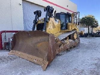 CAT D8T