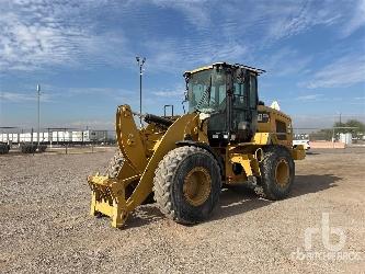 CAT 926M