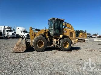 CAT 930M