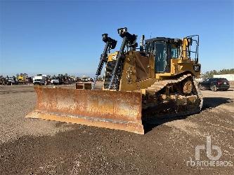 CAT D8T