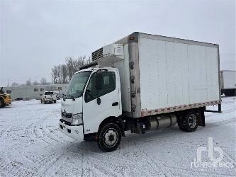 Hino 195