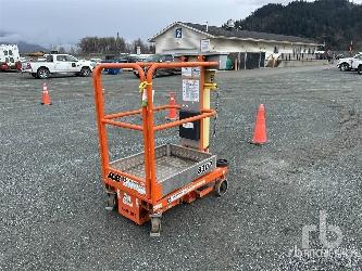 JLG 830P