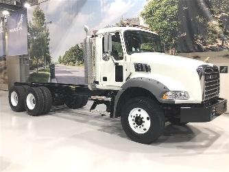 Mack GR64BX