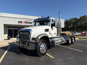 Mack GR64FT