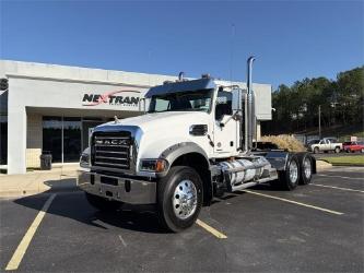 Mack GR64FT