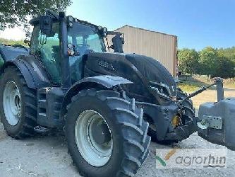 Valtra T235V