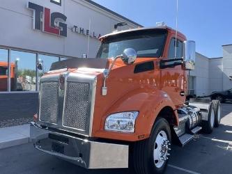 Kenworth T880