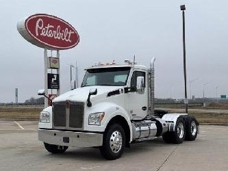 Kenworth T880