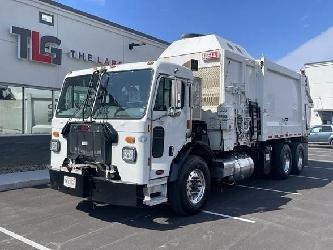 Peterbilt 520