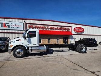 Peterbilt 536