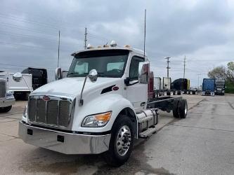 Peterbilt 536