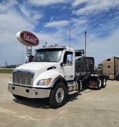 Peterbilt 548