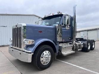 Peterbilt 589