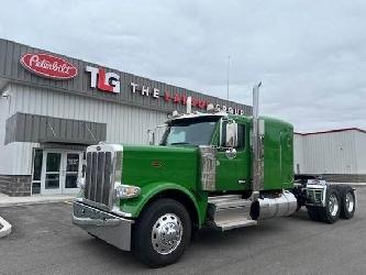 Peterbilt 589