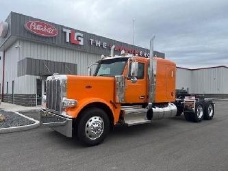 Peterbilt 589