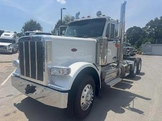 Peterbilt 589
