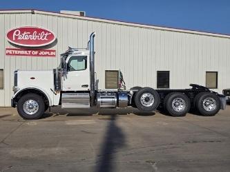 Peterbilt 589