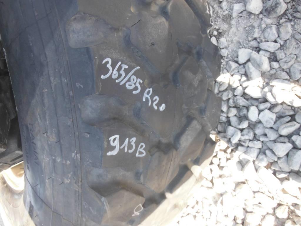 Michelin 365/85R20 Ruedas