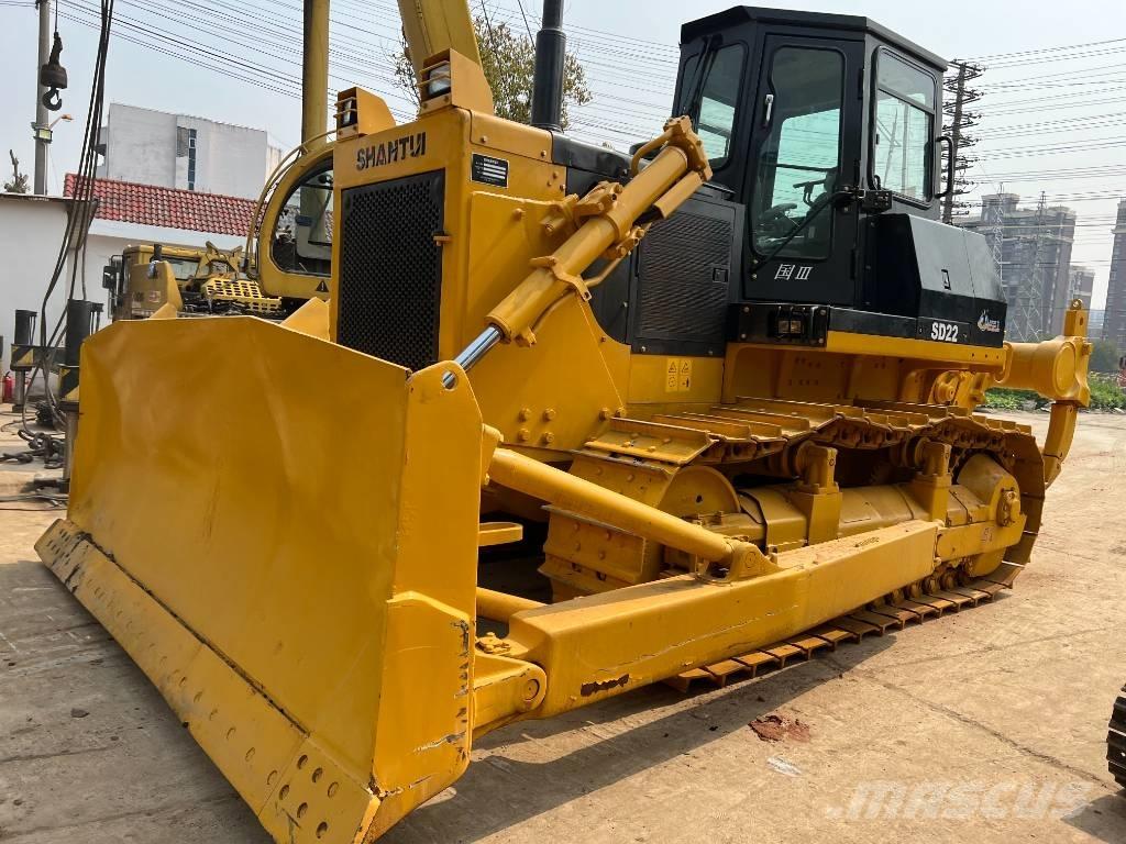 Shantui SD22 Buldozer sobre oruga