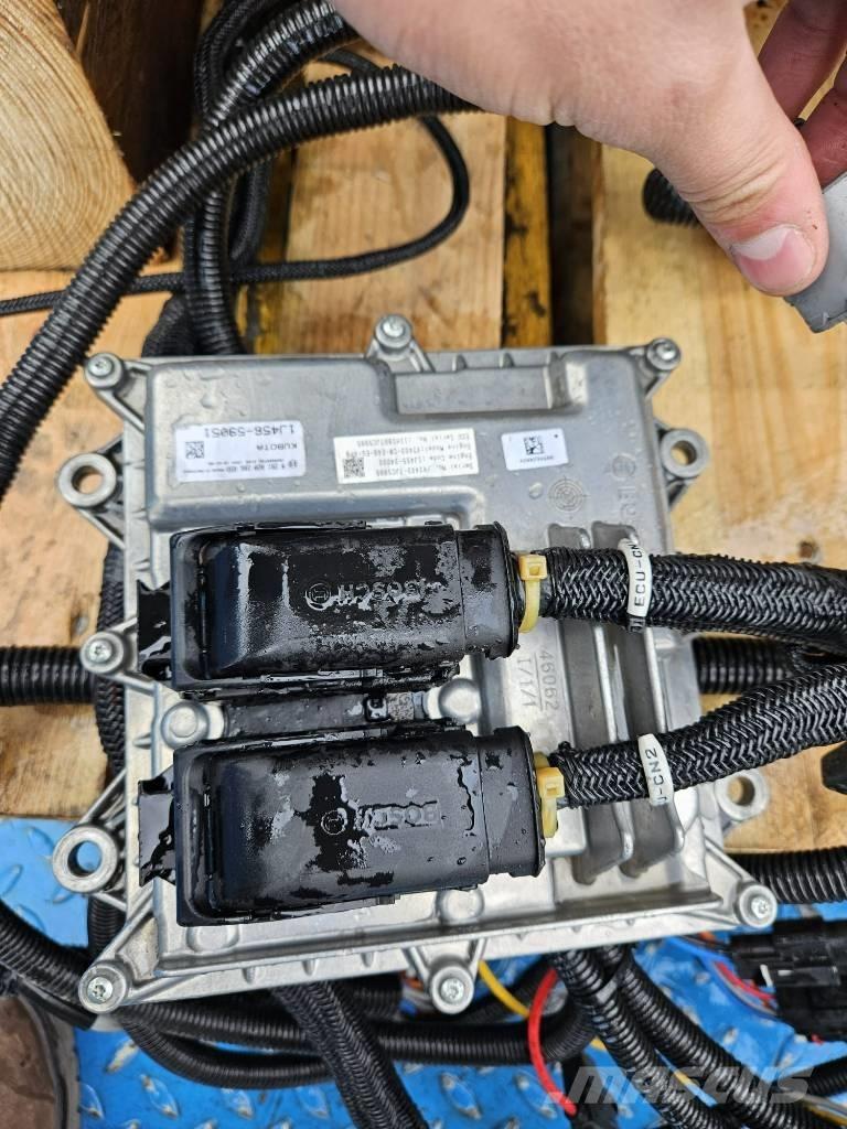 Kubota V 2403 Motores