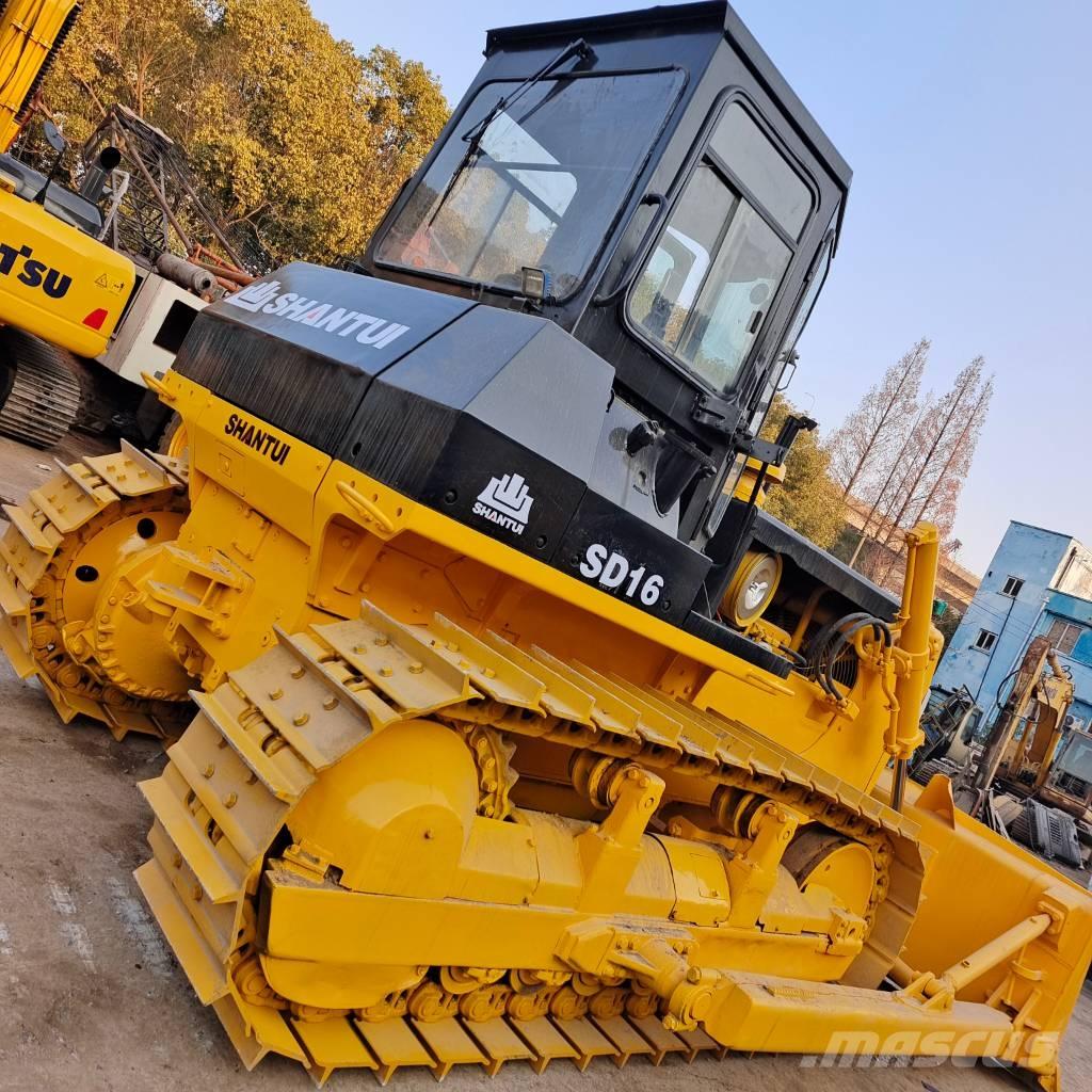 Shantui SD 16 Buldozer sobre oruga