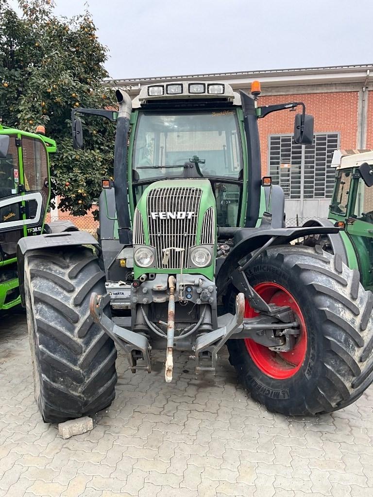 Fendt 716 Vario Tractores