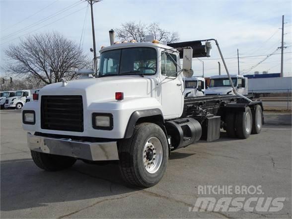 Mack RD600 Camiones elevadores de gancho