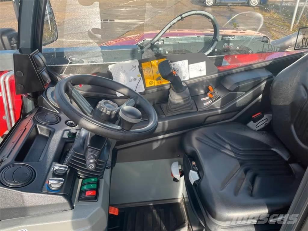 Weidemann T4512 Plataformas con brazo de elevación telescópico