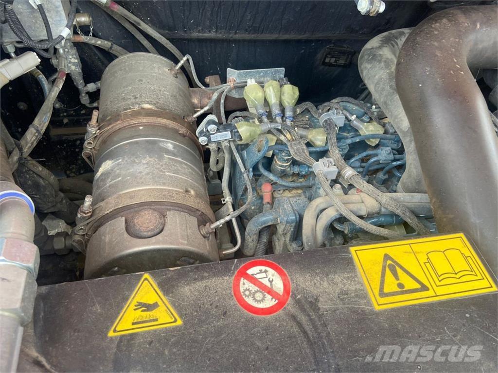 Kubota KC300 (7698) Camiones de volteo sobre orugas