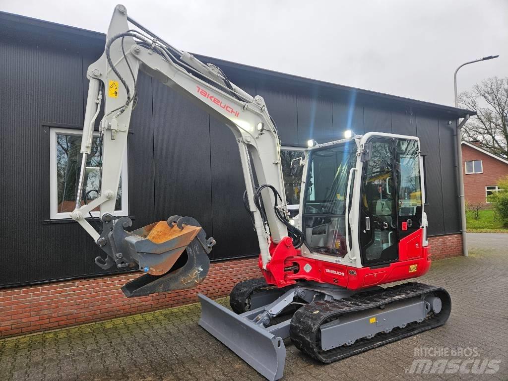 Takeuchi TB250-2 Manejadores de residuos industriales