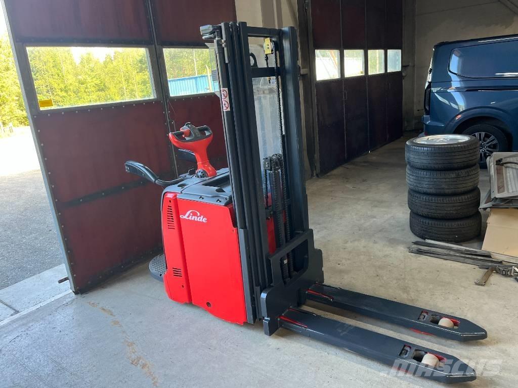 Linde D 14 AP Apiladoras eléctricos