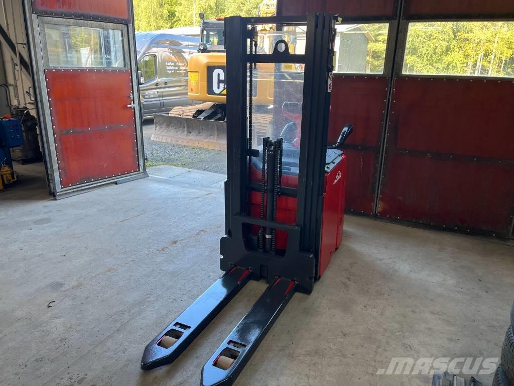 Linde D 14 AP Apiladoras eléctricos