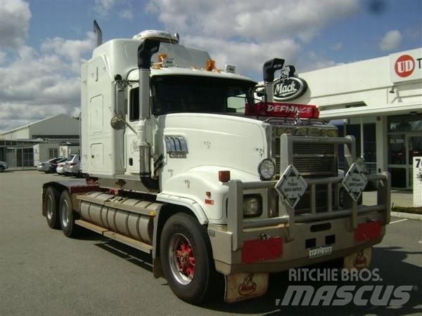 Mack Superliner Camiones tractor