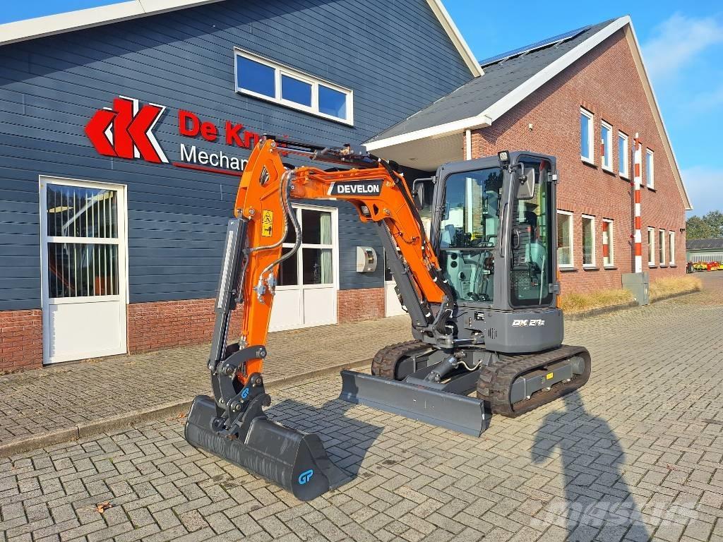Develon DX 27 Z-7 Miniexcavadoras