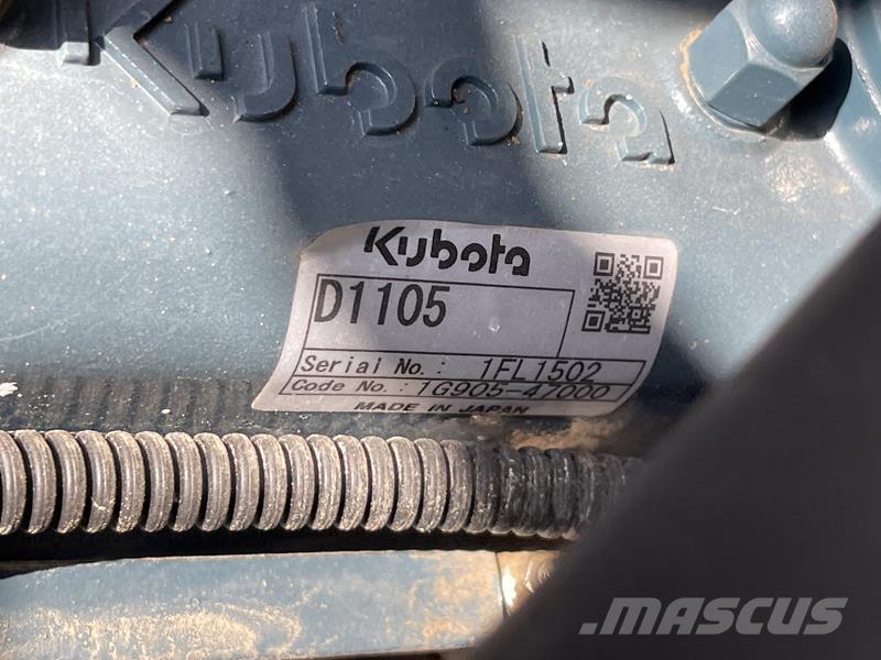 Ausa D 100 AHA Vehículos compactos de volteo