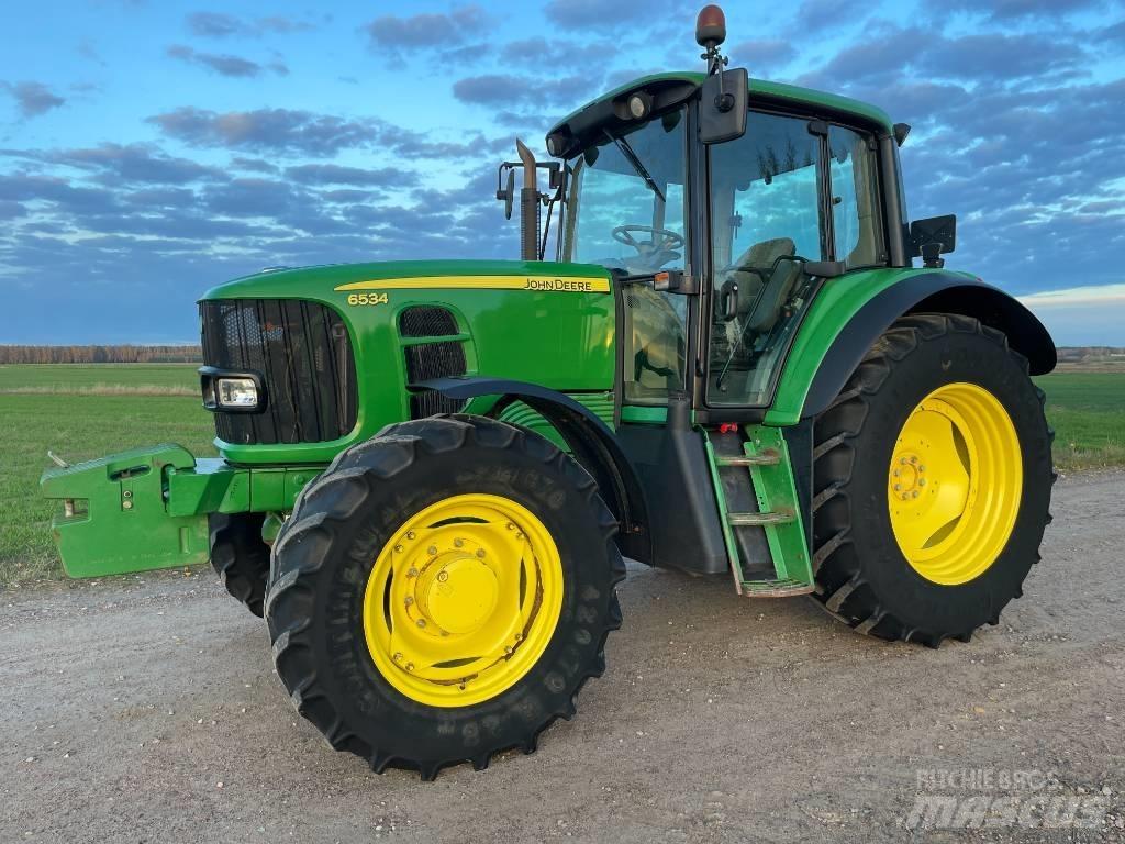 John Deere 6534 Tractores