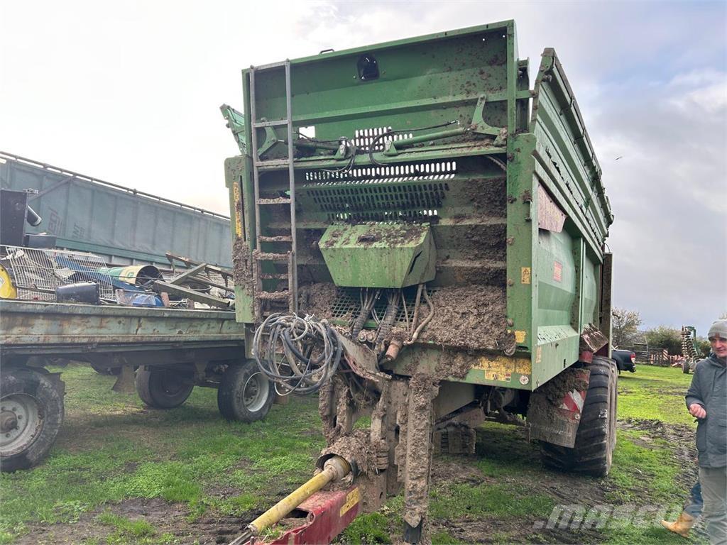 Strautmann PS 2401 Esparcidoras de abono