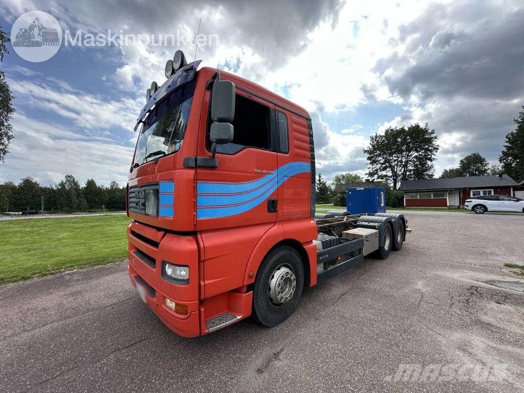 MAN TGX 28.530 LAXO Camiones con chasís y cabina