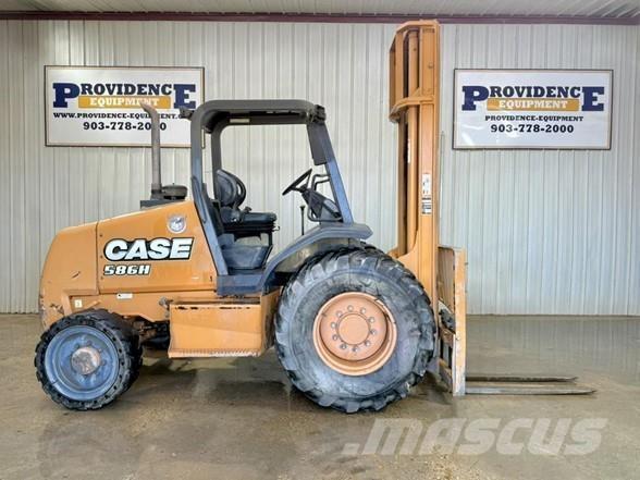 CASE 586H Montacargas todo terreno