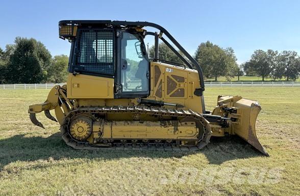 CAT D3 Buldozer sobre oruga