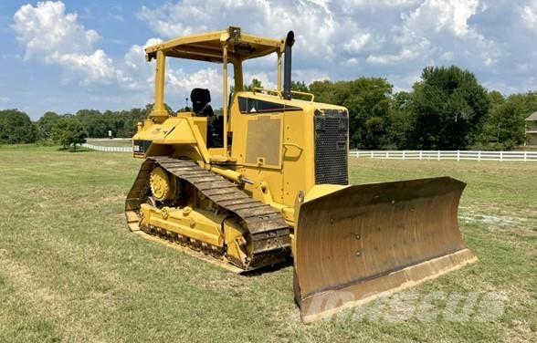 CAT D5N XL Buldozer sobre oruga