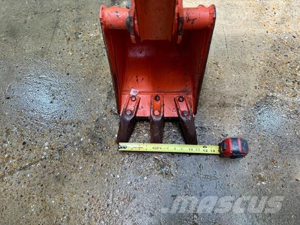 Kubota BX23 Retrocargadoras