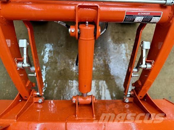 Kubota BX23 Retrocargadoras