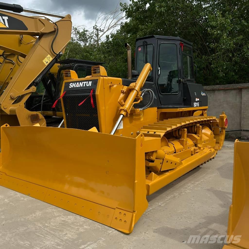 Shantui SD 16 Buldozer sobre oruga