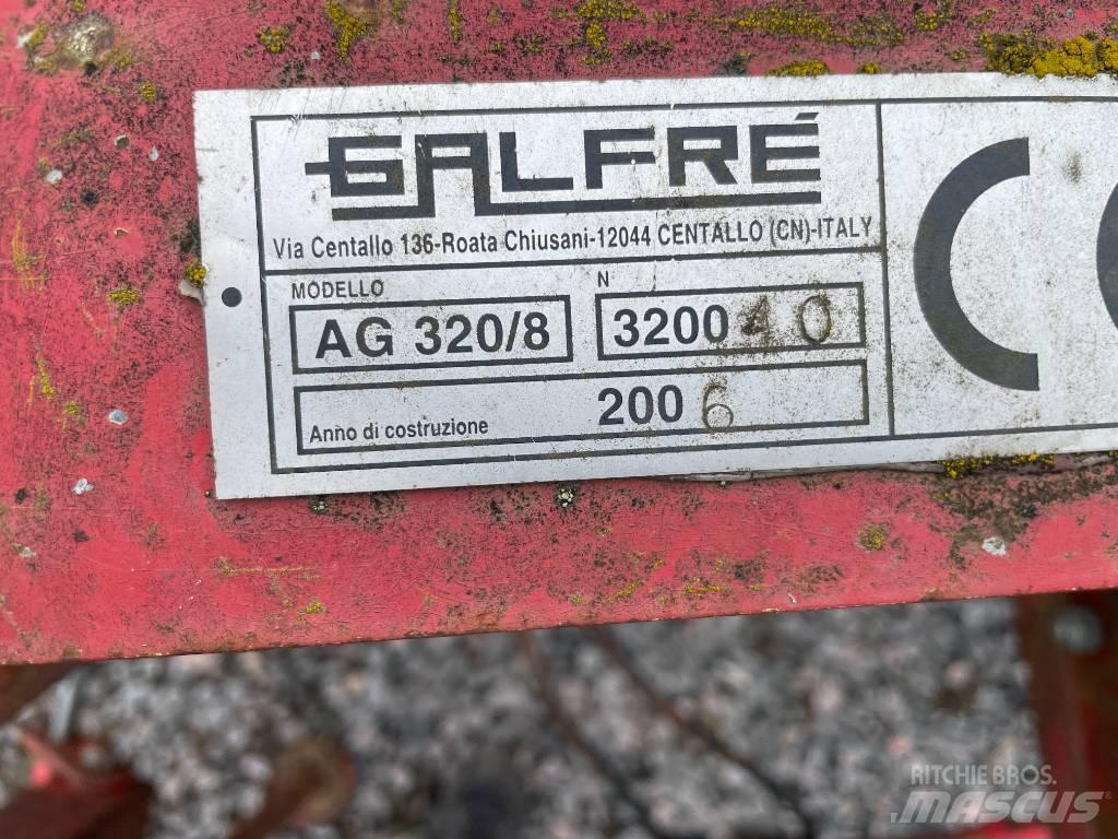 Galfre AG320/8 Segadoras hileradoras