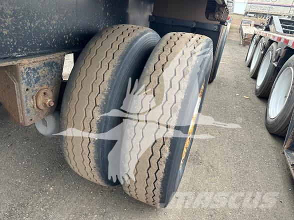 Utility 4000AE Semirremolques de plataformas planas/laterales abatibles