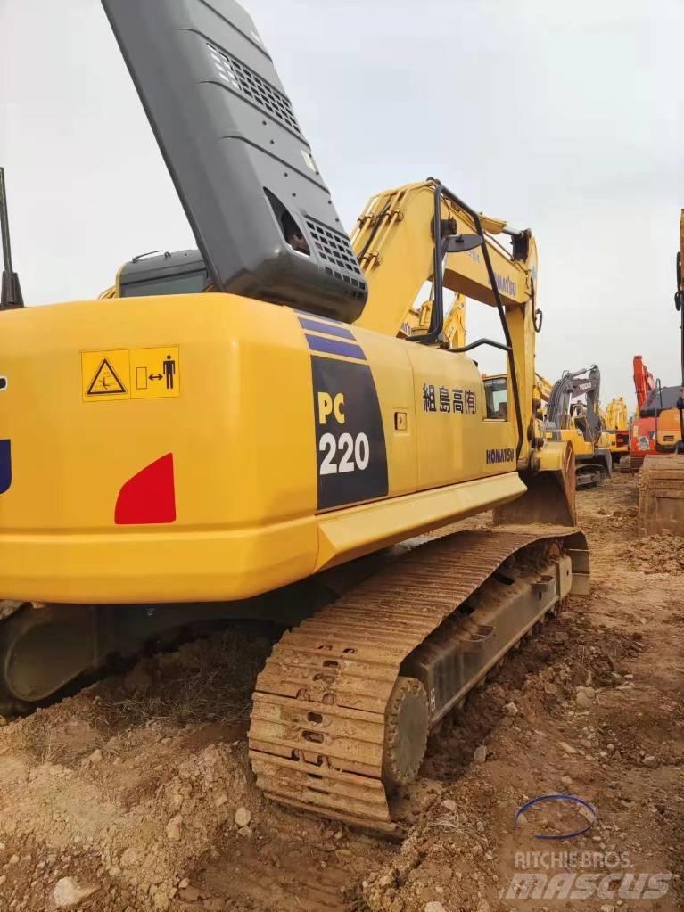 Komatsu PC220 Excavadoras sobre orugas