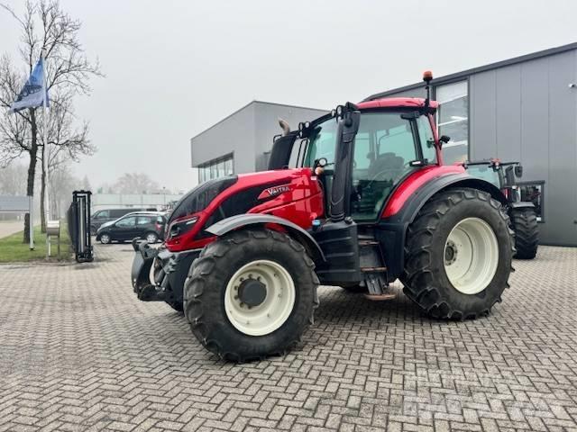 Valtra T144 Hitech Tractores